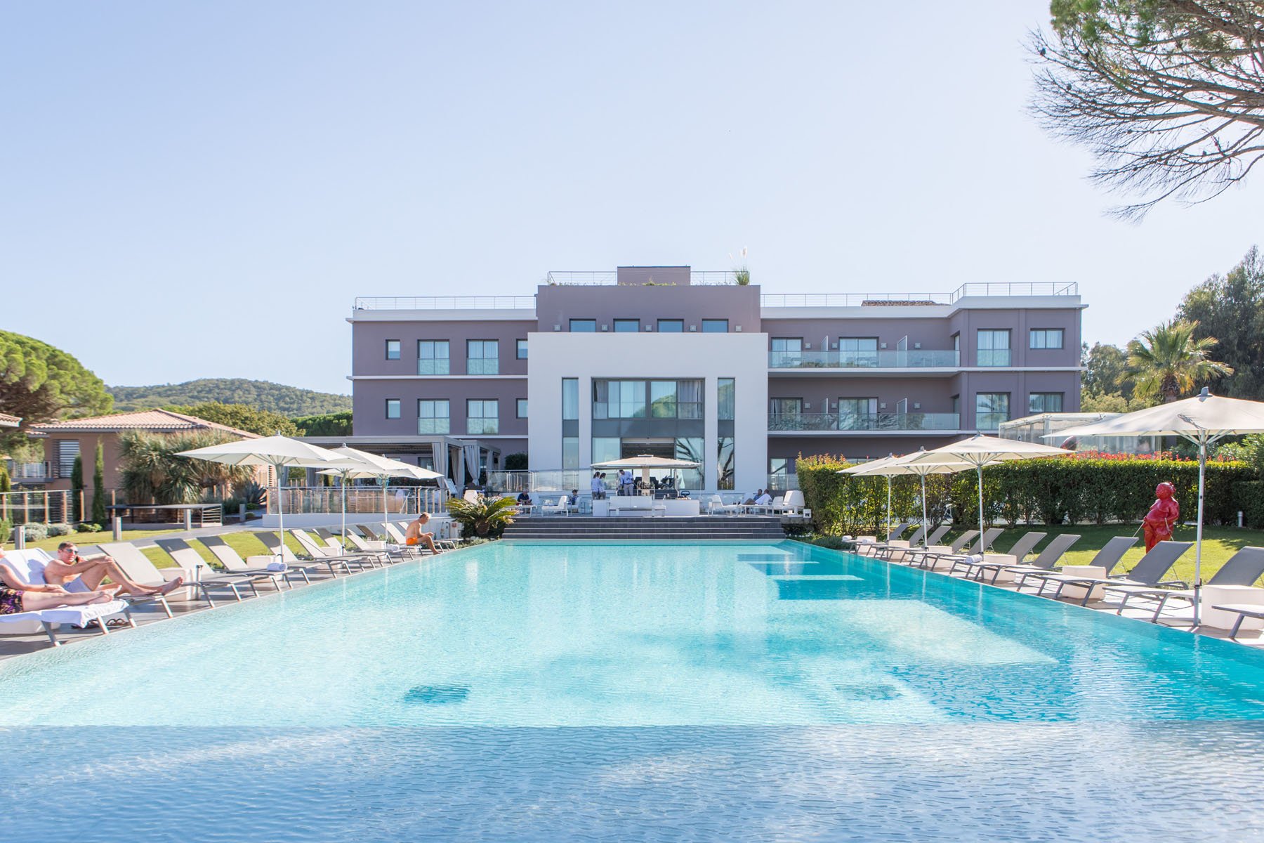 Piscine exterieure - Kube Hotel Saint-Tropez - Côte d'Azur